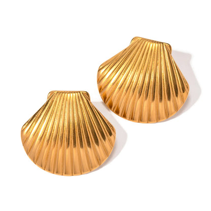 Bold Textured Shell Stud Earrings – 18K Gold Plated