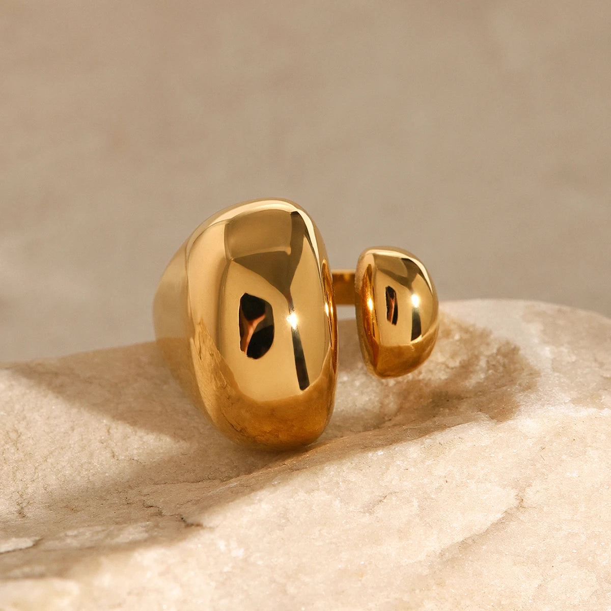 Luxe Jewels 316L Stainless Steel Ring – High-Quality Waterproof Gold Jewelry