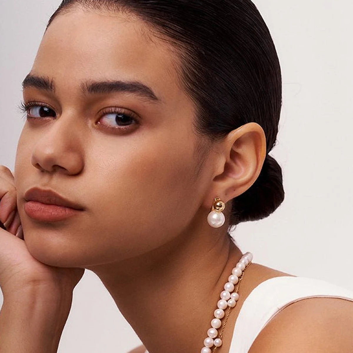 Uworld High Quality Imitation Pearls Drop Stainless Steel Golden Korean Hoop Earrings Charms Fashion Jewelry Bijoux Femme Gift