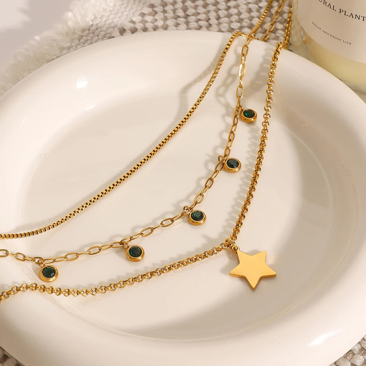 Green Zircon Stacked Star Necklace – Elegant Pendant Jewelry