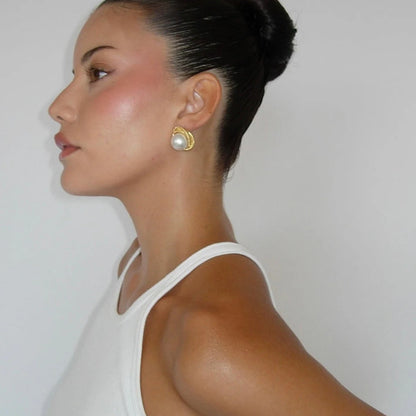 Uworld High Quality Imitation Pearls Drop Stainless Steel Golden Korean Hoop Earrings Charms Fashion Jewelry Bijoux Femme Gift