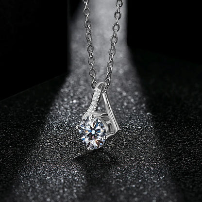 Luxe Jewels Round Excellent Cut - 1 to 2 carat Moissanite 925 Silver Pendant Necklace