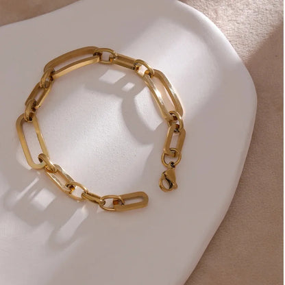 Minimalist Geometric Bangle – Gold Plated Stainless Steel & Waterproof
