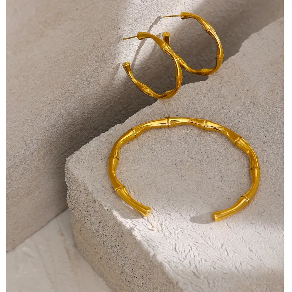 Bamboo Texture Cuff Bracelet – 18K Gold Plated Stainless Steel
