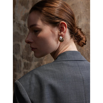 Striped Oval Pearl Stud Earrings – Gold Plated