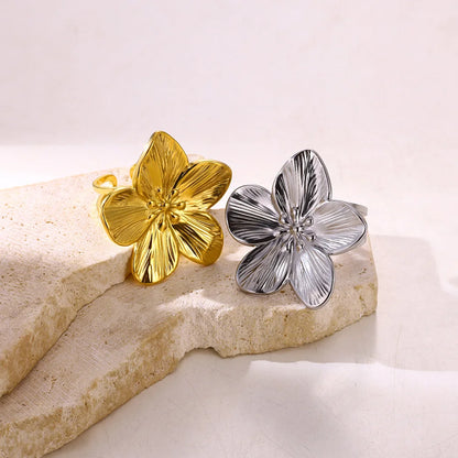 Luxe Jewels Elegant 18K Gold Plated Stainless Steel Flower Ring - Waterproof Tarnish Free Jewellery