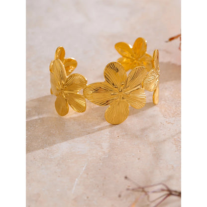 Luxe Jewels Waterproof 18K Golden Plated Stainless Steel Flower Bracelet Bangle Daily Wear Fashion Trendy Jewelry