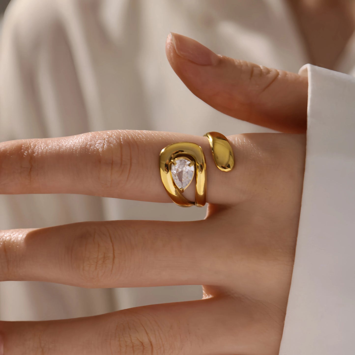 18K Gold Plated Stainless Steel Open Ring Inlaid with Water Drop Shaped Zircon Anti-allergic Metal Personality Jewelry for Women