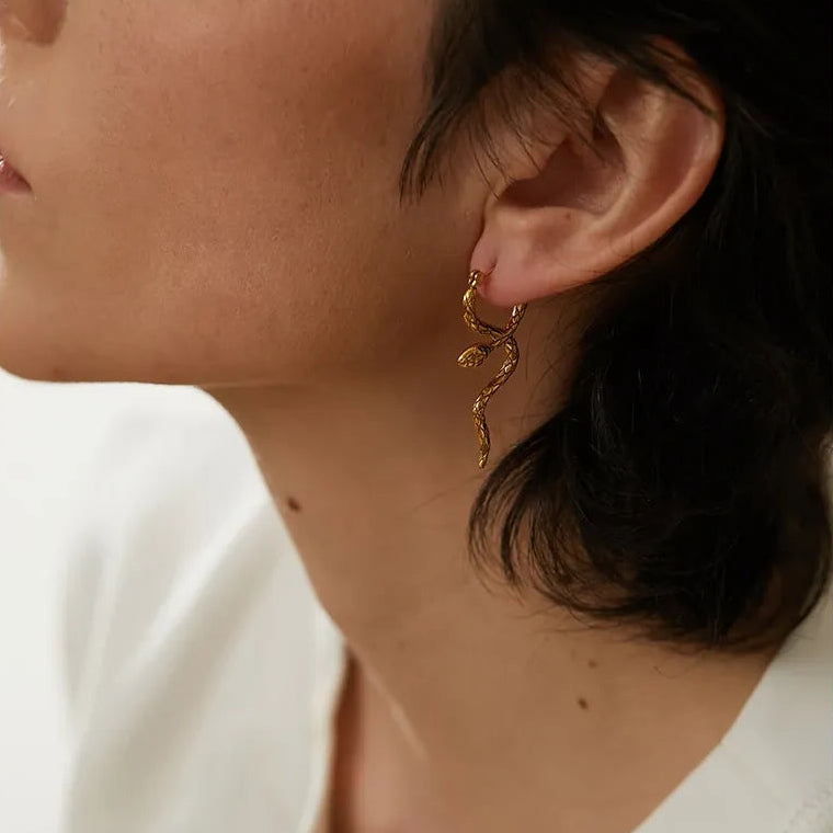 Stylish Unique Stainless Steel Snake Hoop Earrings - 18K PVD Gold Waterproof Jewelry