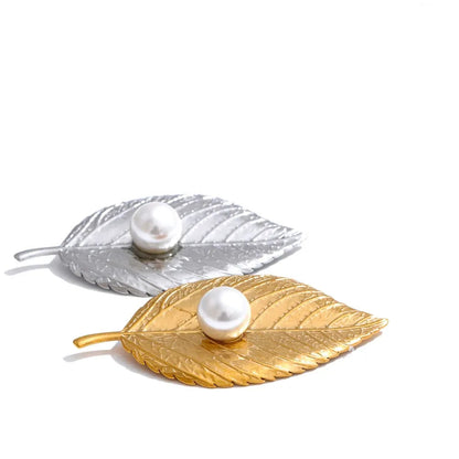 Leaf Pearl Brooch – Minimalist Gold-Plated Stainless Steel Pin
