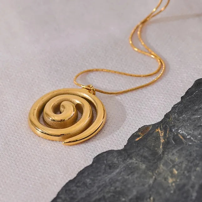 Round Circle Pendant Necklace – Gold 18K Stainless Steel