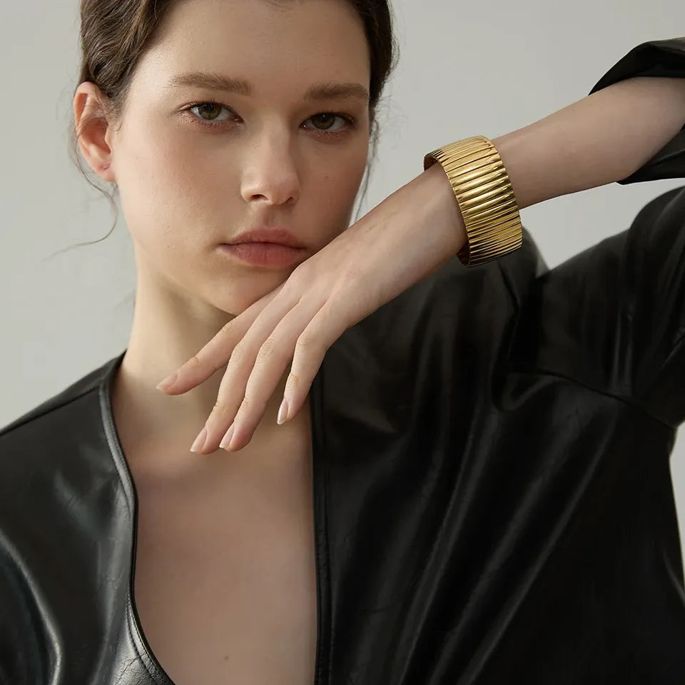 Elastic Wide Statement Bracelet – 18K Gold Plated 316L Stainless Steel