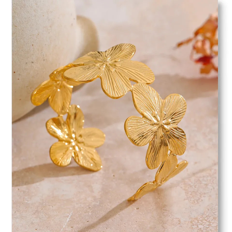 Luxe Jewels Waterproof 18K Golden Plated Stainless Steel Flower Bracelet Bangle Daily Wear Fashion Trendy Jewelry