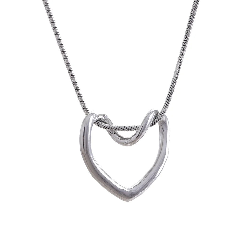 Minimalist Hollow Heart Pendant – Gold Stainless Steel Necklace
