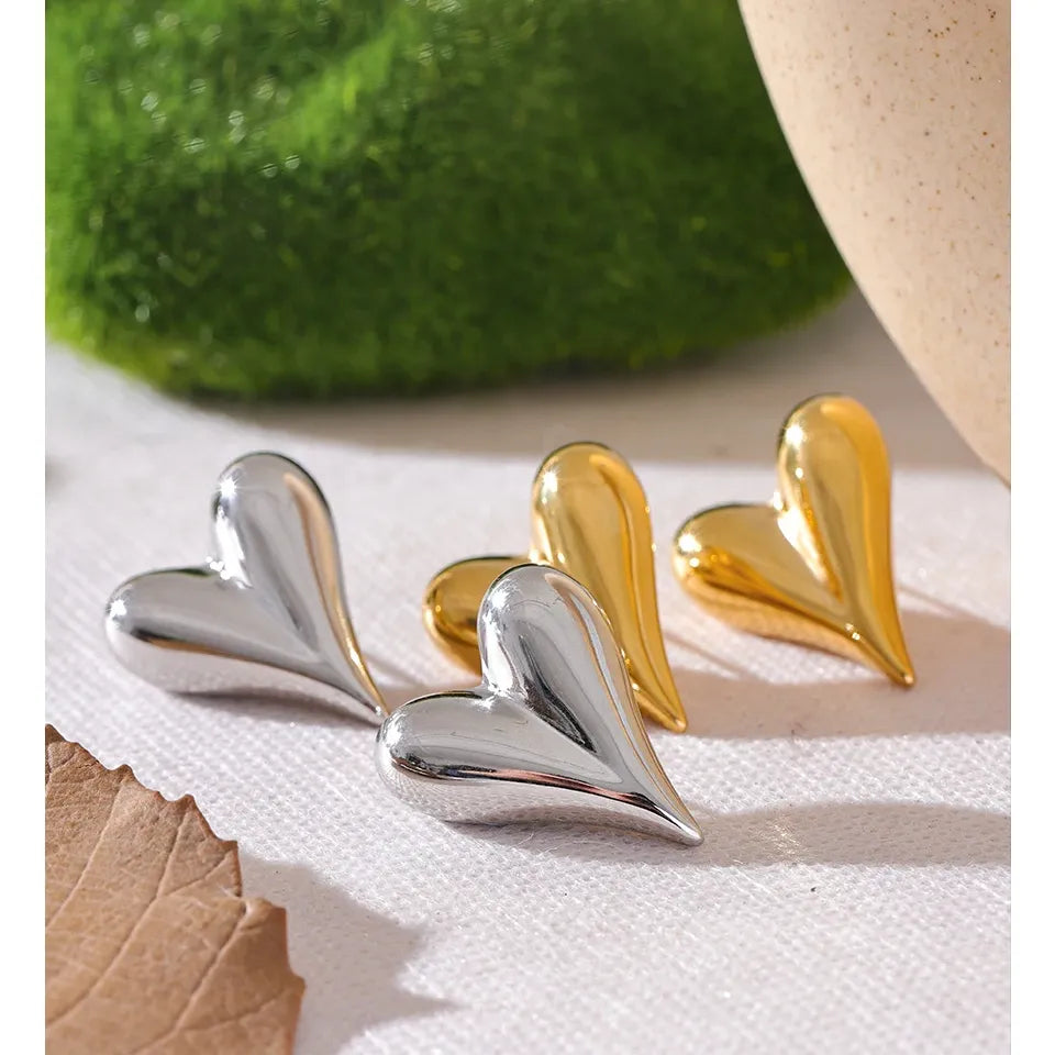 28mm Heart High Quality Metal Cast Stud Earrings Waterproof Anti Allergic Fashion Jewelry