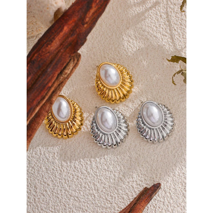 Striped Oval Pearl Stud Earrings – Gold Plated