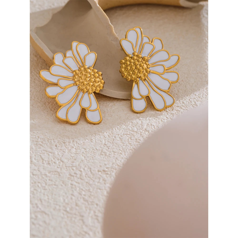 Floral Big White Black Enamel - Fashion Stud Earrings 18K Gold Color PVD Plated Stainless Steel Jewelry