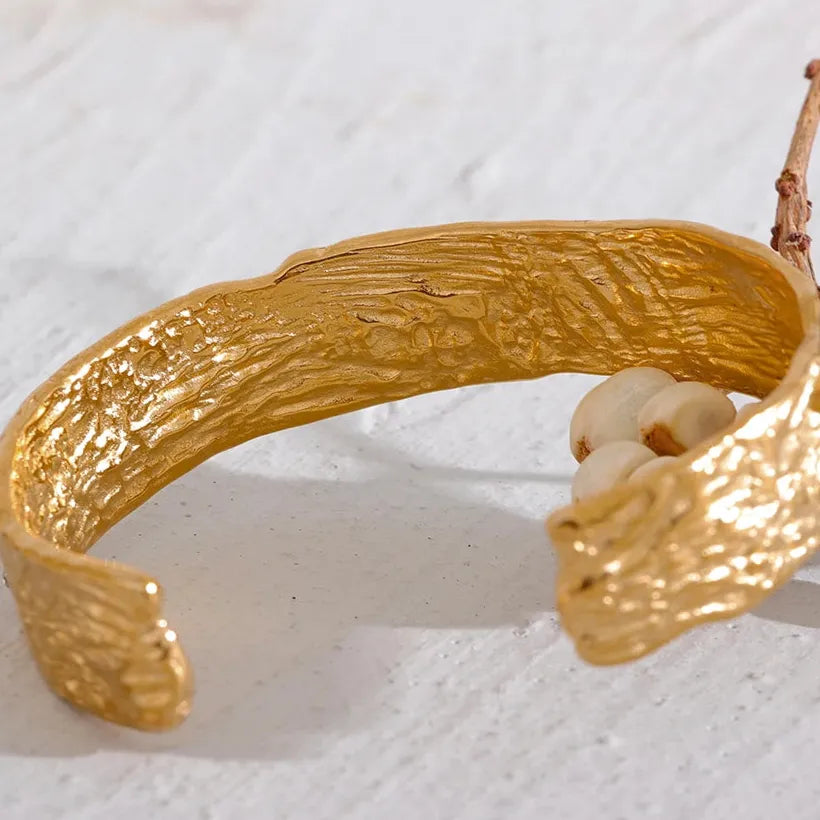 Eye Charm Zircon Cuff – 60mm Gold Plated Stainless Steel Bracelet