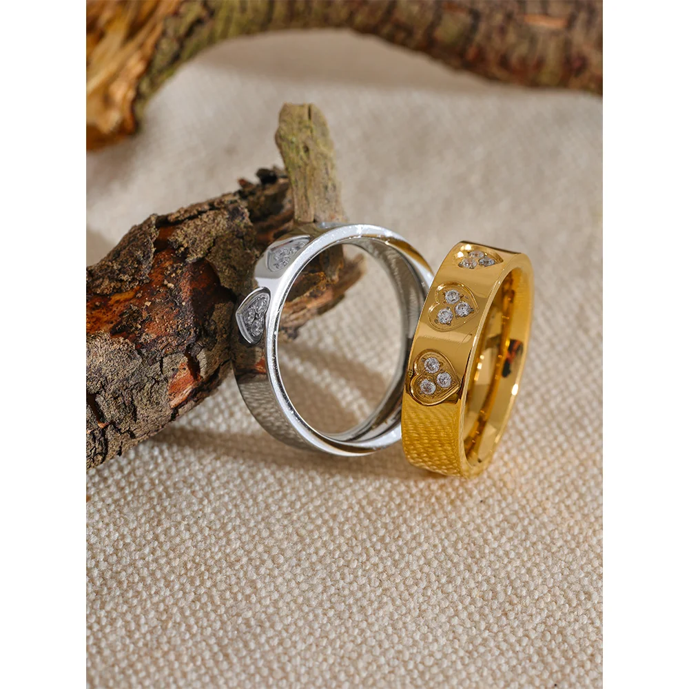 Luxe Jewels Cubic Zirconia Heart Ring – PVD Gold Plated Stainless Steel Jewelry