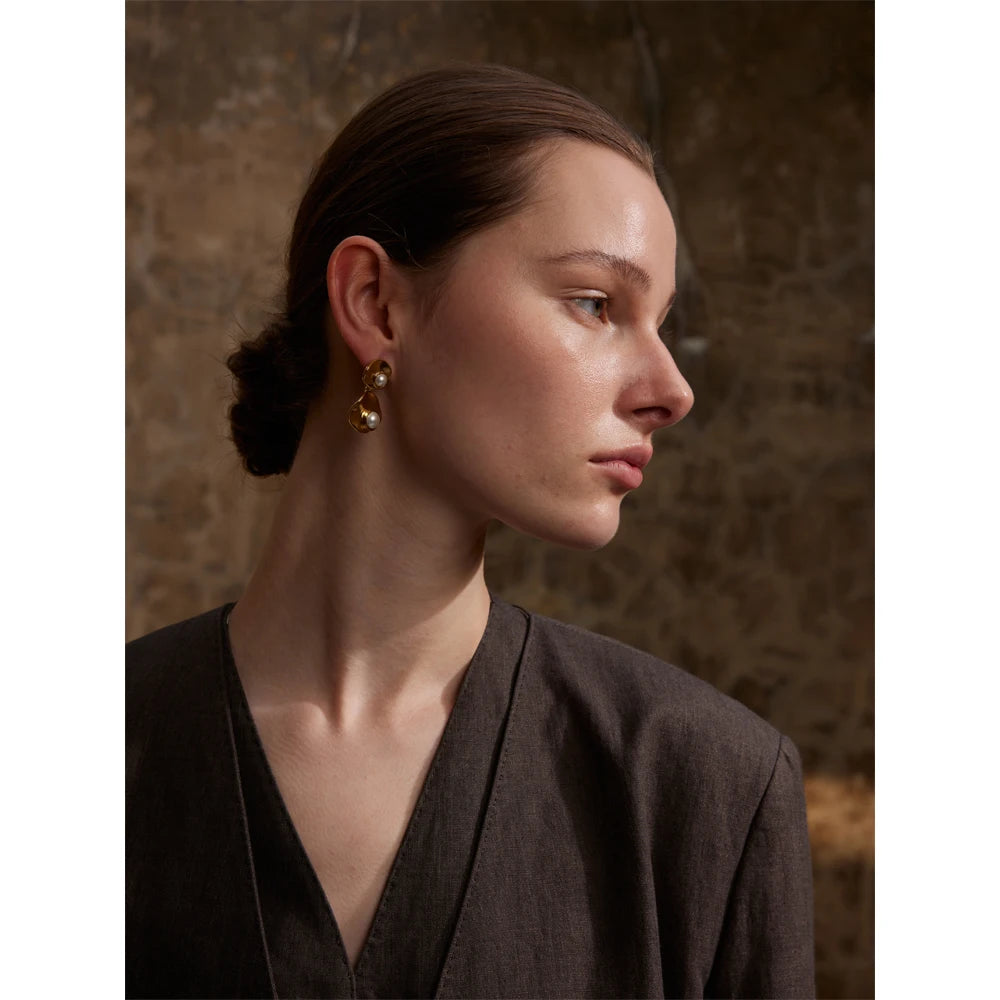 Elegant Gold Plated Round Pearl Earrings – Tarnish-Free Drop Style