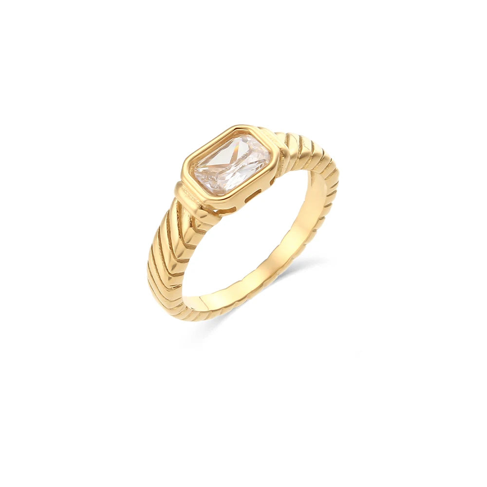 Luxe Jewels Zirconia Stone Ring – Waterproof 18K Gold Plated Ring