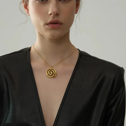 Round Circle Pendant Necklace – Gold 18K Stainless Steel