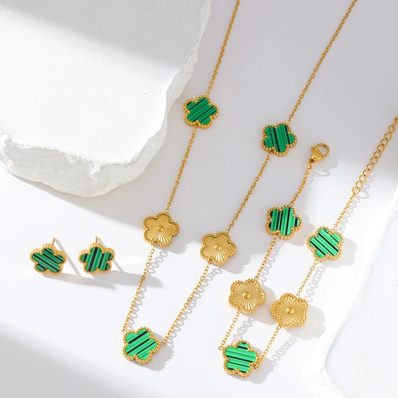 Green Clover Charm Bracelet – Double-Sided Stainless Steel Jewelry