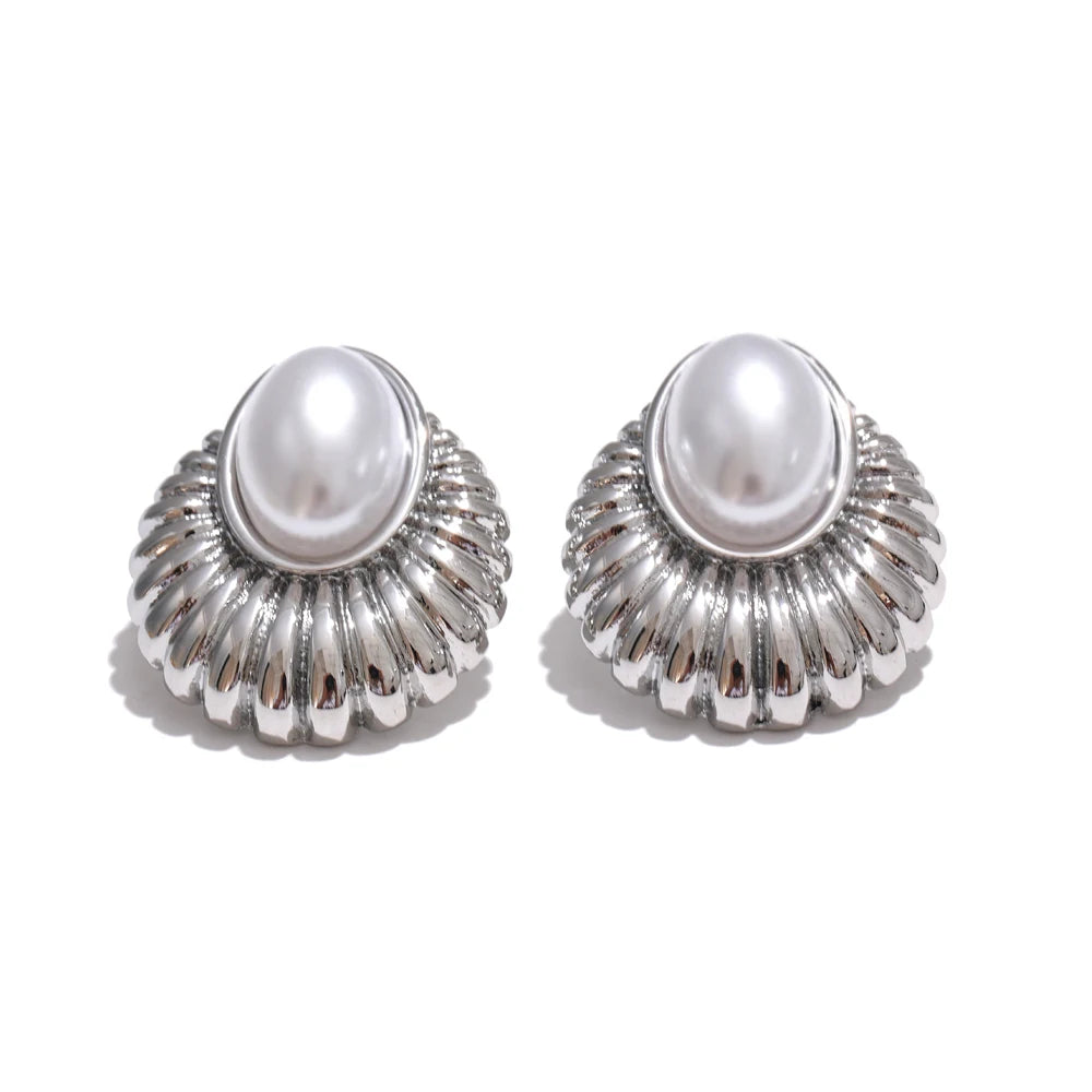 Striped Oval Pearl Stud Earrings – Gold Plated