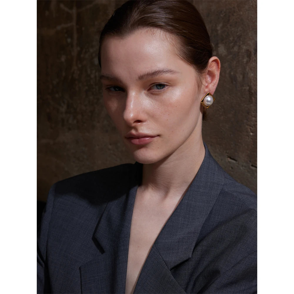 Elegant Square Pearl Stud Earrings – 316L Gold Plated