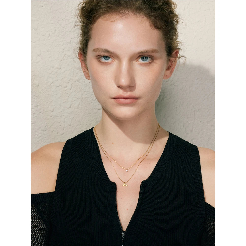 Elegant Double Layer Fishtail Necklace with Zircon Pendant – Gold Plated
