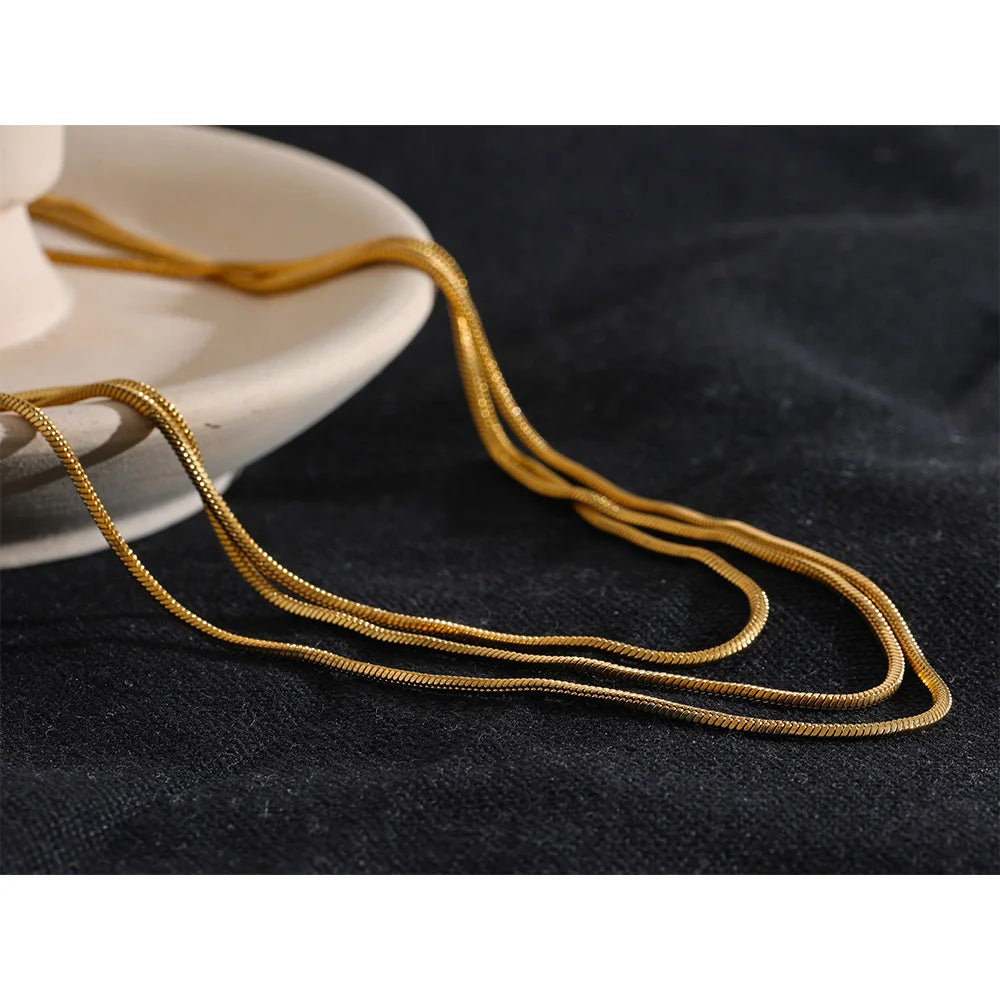 Elegant Adjustable Gold Layered Long Necklace – Minimalist Unisex Jewelry