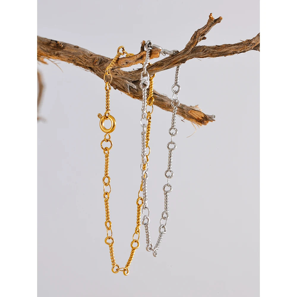 Twisted Bracelet – 18K Gold Plated Stainless Steel