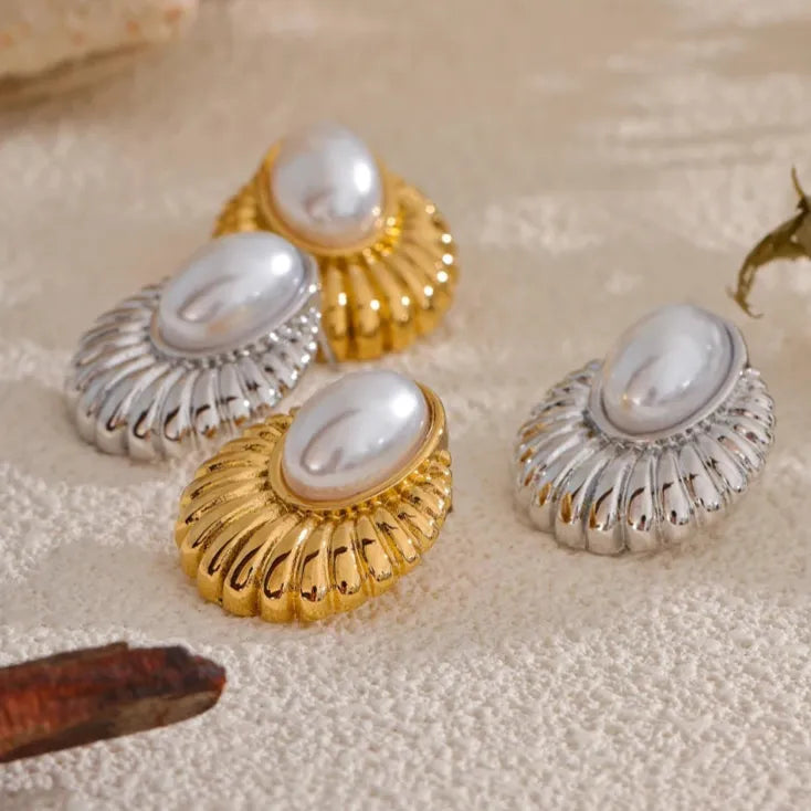 Striped Oval Pearl Stud Earrings – Gold Plated