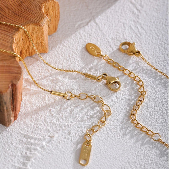 Fashion Olive Green Zirconia Necklace – Chic Gold Pendant Jewelry