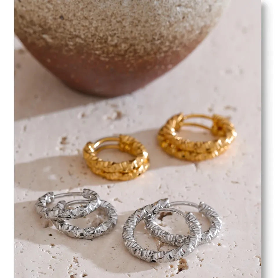 20mm / 15mm Round Daily Wear Hoop Earrings Waterproof Jewelry Women Minimalist Stainless Steel