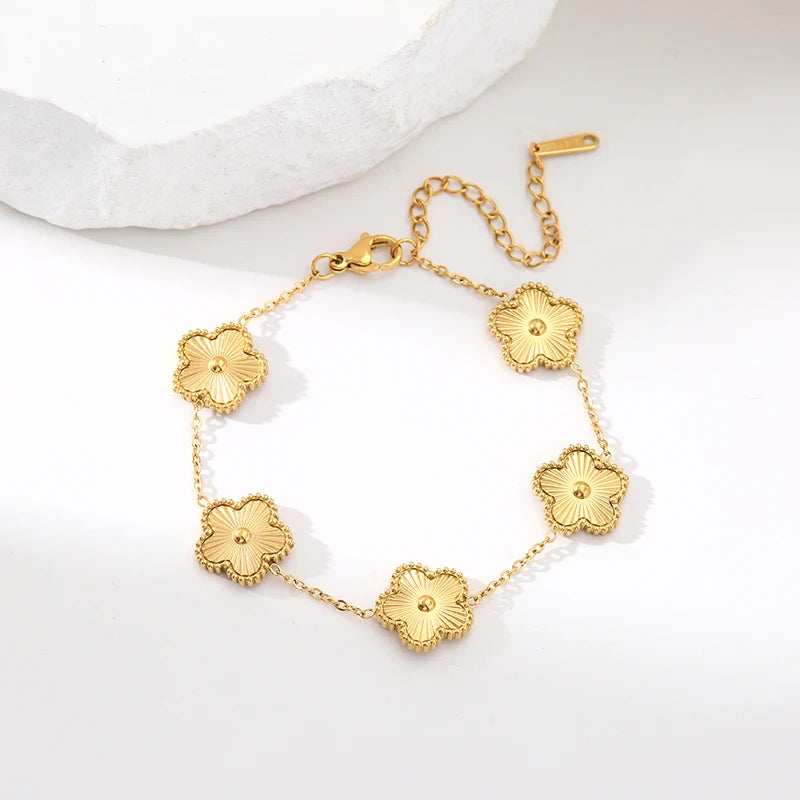 Black Clover Flower Bracelet – Stainless Steel Charm Jewelry