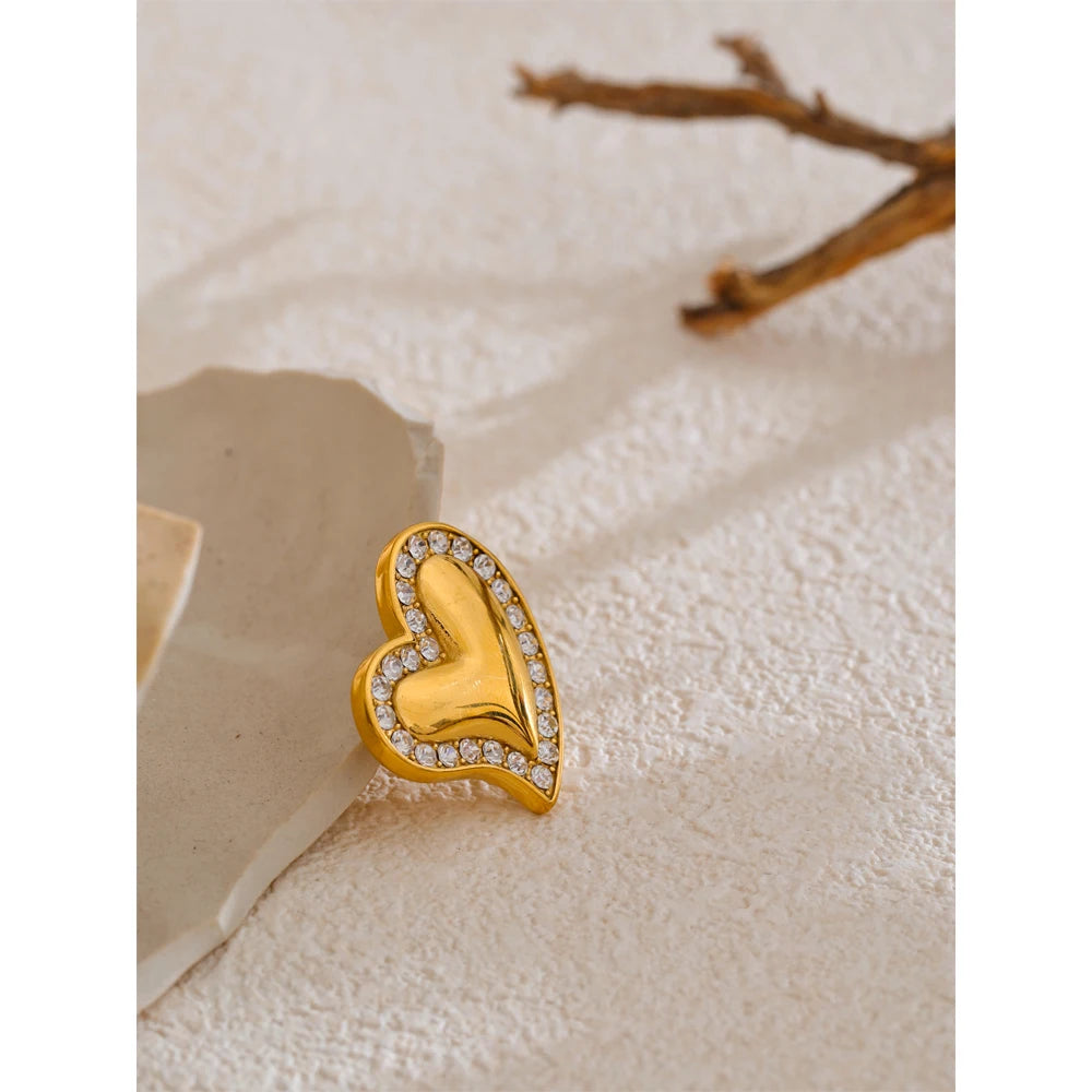 Zircon Heart Brooch – 18K Gold-Plated Stainless Steel Pin