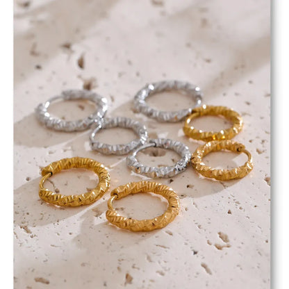 20mm / 15mm Round Daily Wear Hoop Earrings Waterproof Jewelry Women Minimalist Stainless Steel