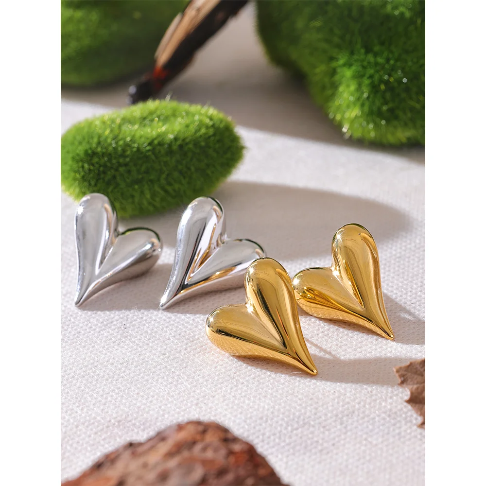 28mm Heart High Quality Metal Cast Stud Earrings Waterproof Anti Allergic Fashion Jewelry