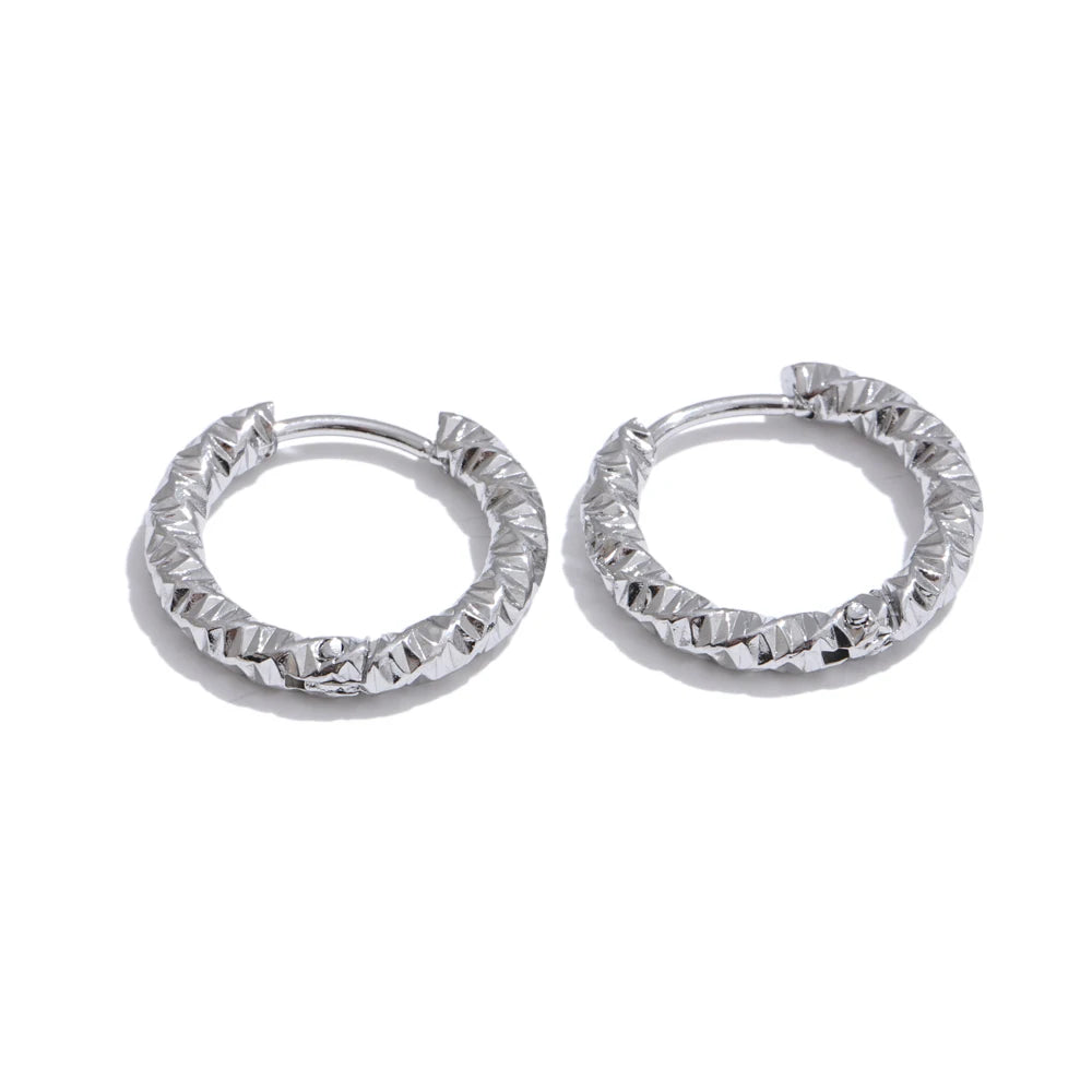 20mm / 15mm Round Daily Wear Hoop Earrings Waterproof Jewelry Women Minimalist Stainless Steel