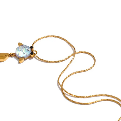 Lucky Goldfish Necklace – 18K Gold Plated Waterproof Pendant