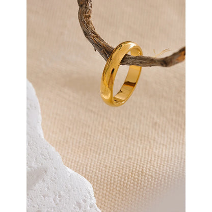 Luxe Jewels Stainless Steel Smooth Ring – 18K Gold Plated Hypoallergenic Jewelry