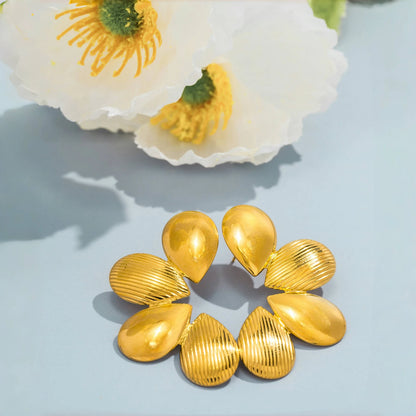 Elegant Geometric Flower Stainless Steel Earrings for Women Smooth Gold Plated Exquisite Jewelry