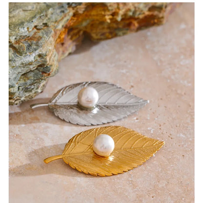 Leaf Pearl Brooch – Minimalist Gold-Plated Stainless Steel Pin