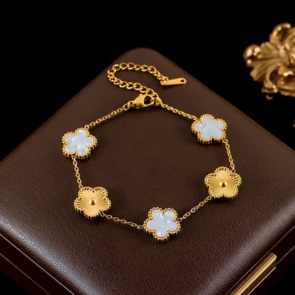 Green Clover Charm Bracelet – Double-Sided Stainless Steel Jewelry