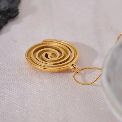 Round Circle Pendant Necklace – Gold 18K Stainless Steel