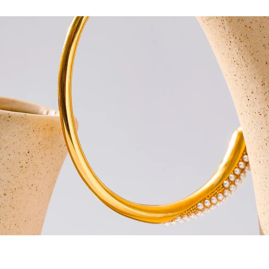 Geometric Pearl Cuff Bracelet – Gold Plated Stainless Steel Elegant Design