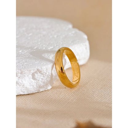 Luxe Jewels Stainless Steel Smooth Ring – 18K Gold Plated Hypoallergenic Jewelry