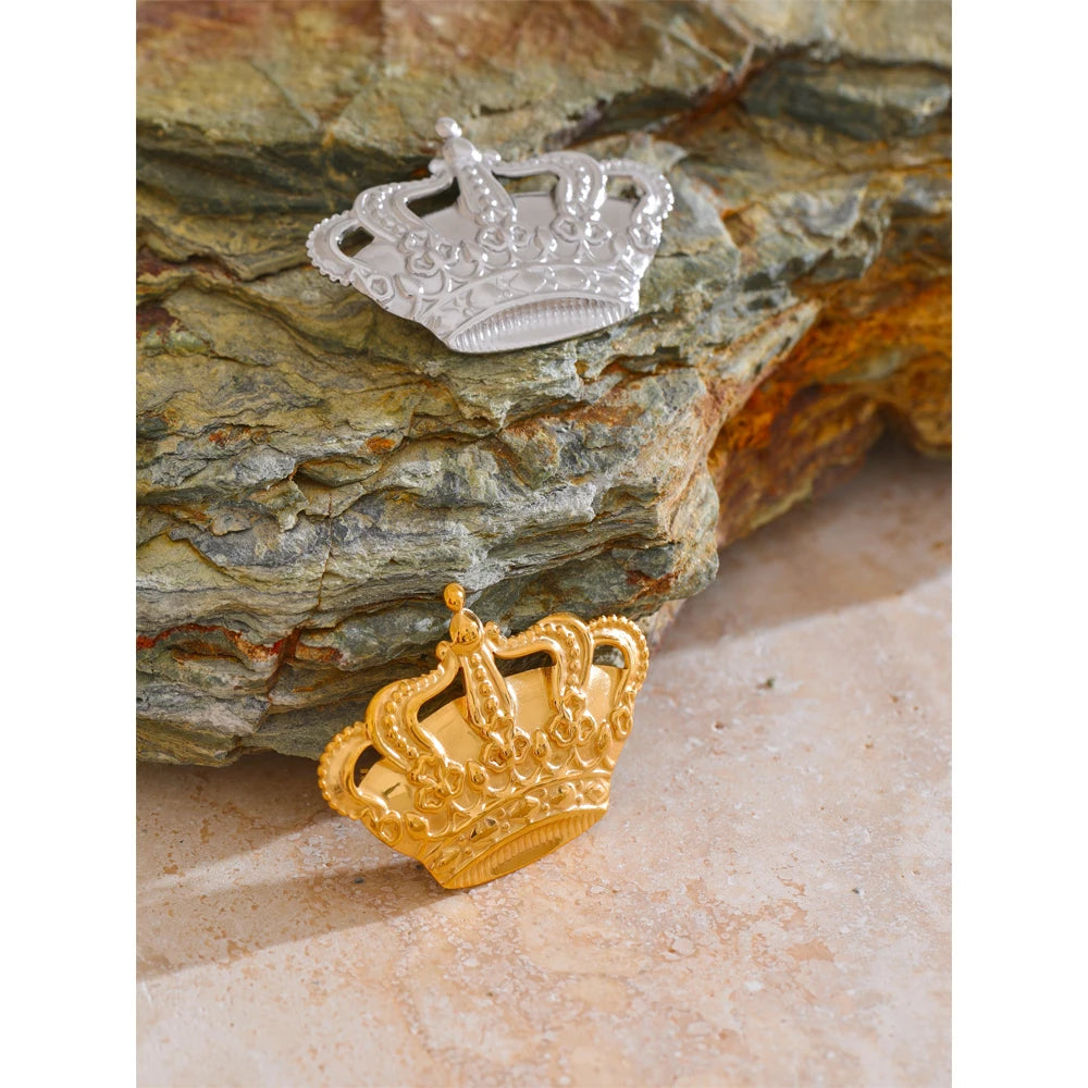 Crown Brooch Pin – Gold-Plated Stainless Steel Rust-Proof Accessory