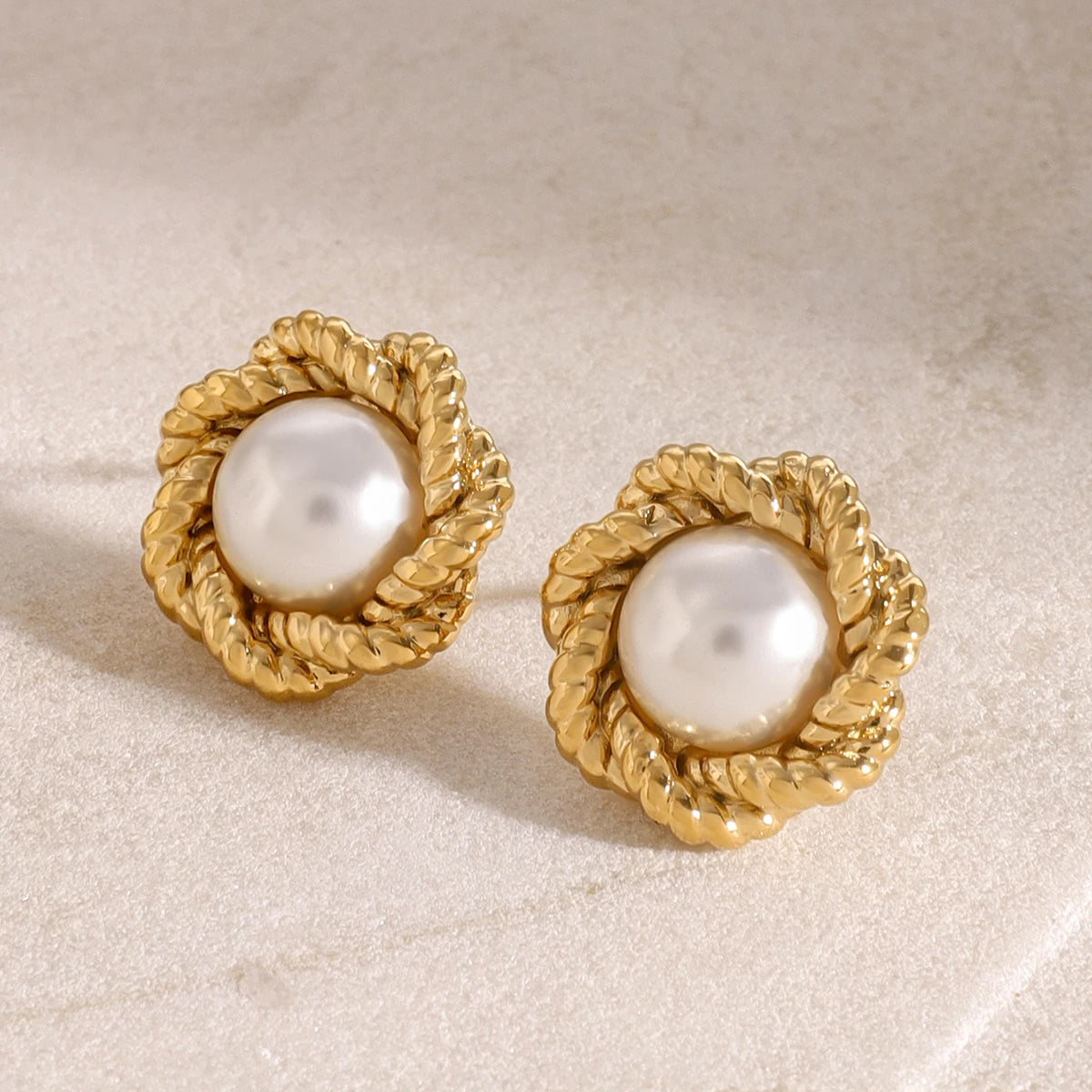 Uworld Exquisite Pearl Flower Fried Dough Twists Edge Earrings Lady Jewelry Gifts to Her Party Festival Jewelry